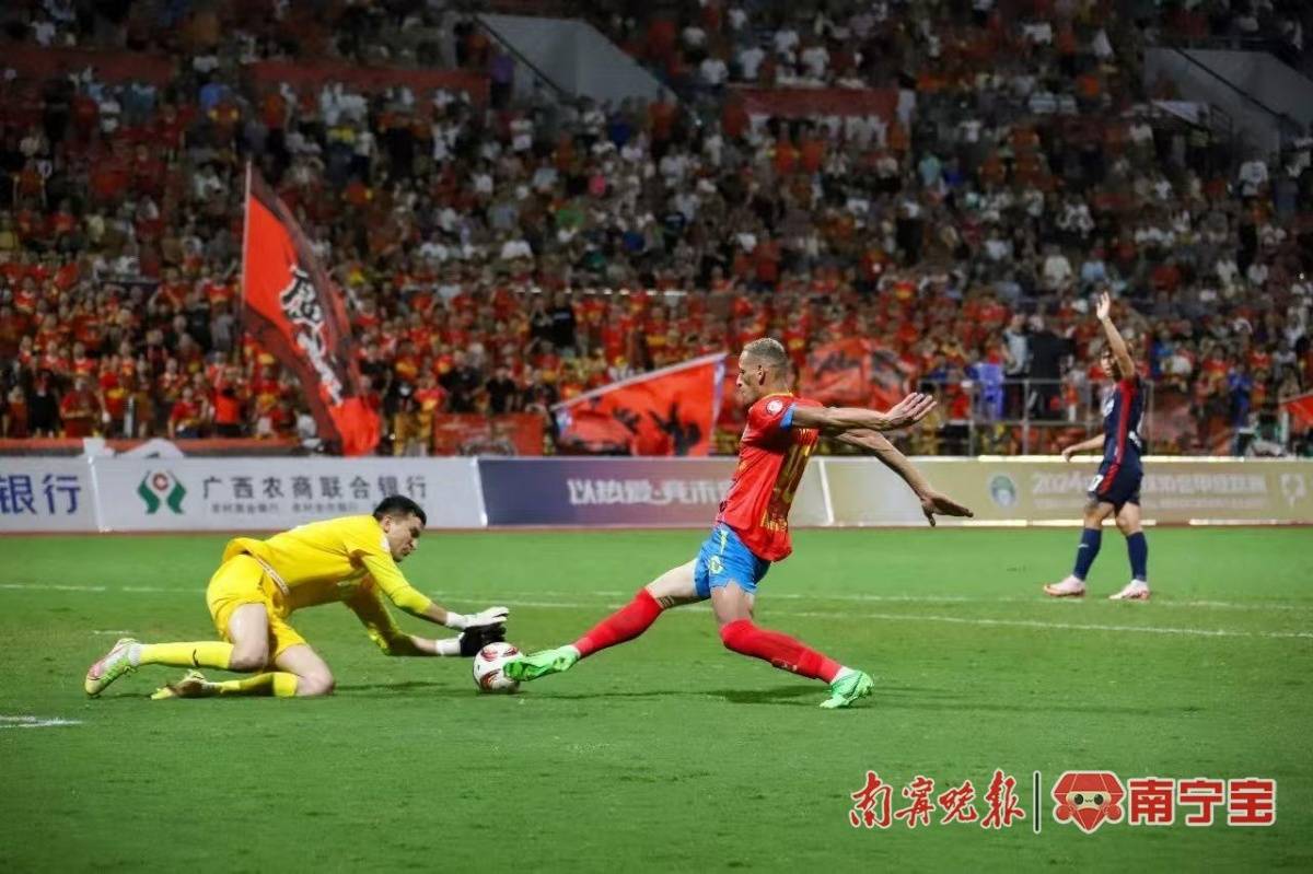 亚洲足球明星蓄势待发迎接国际挑战