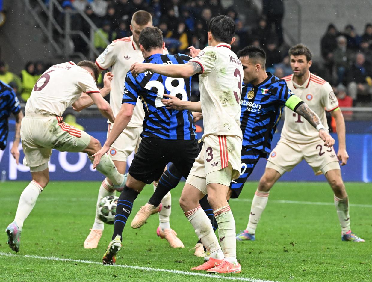 国际足球联赛激烈争夺引人注目