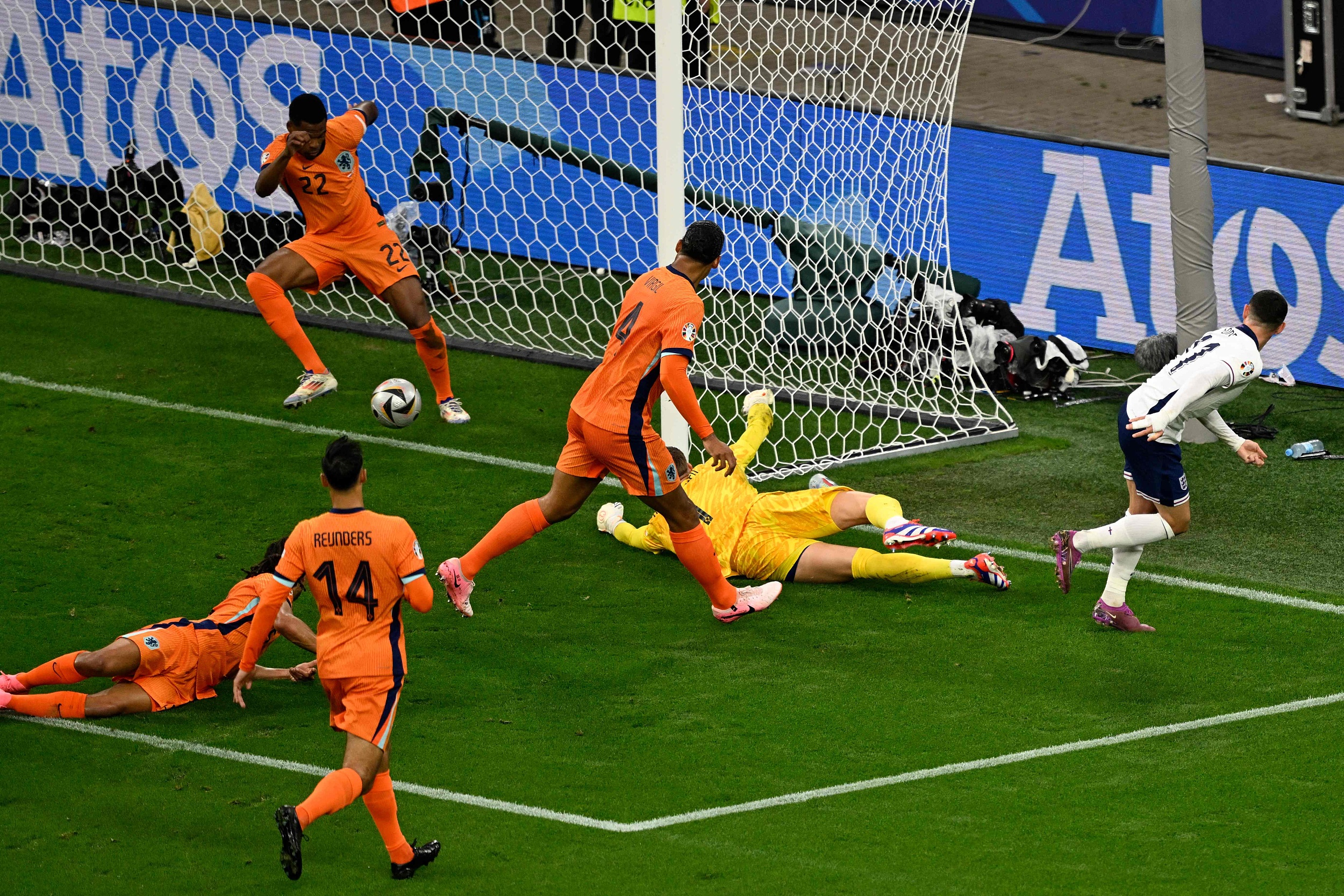 英格兰不敌挪威战败无缘晋级 英格兰不敌挪威战败无缘晋级