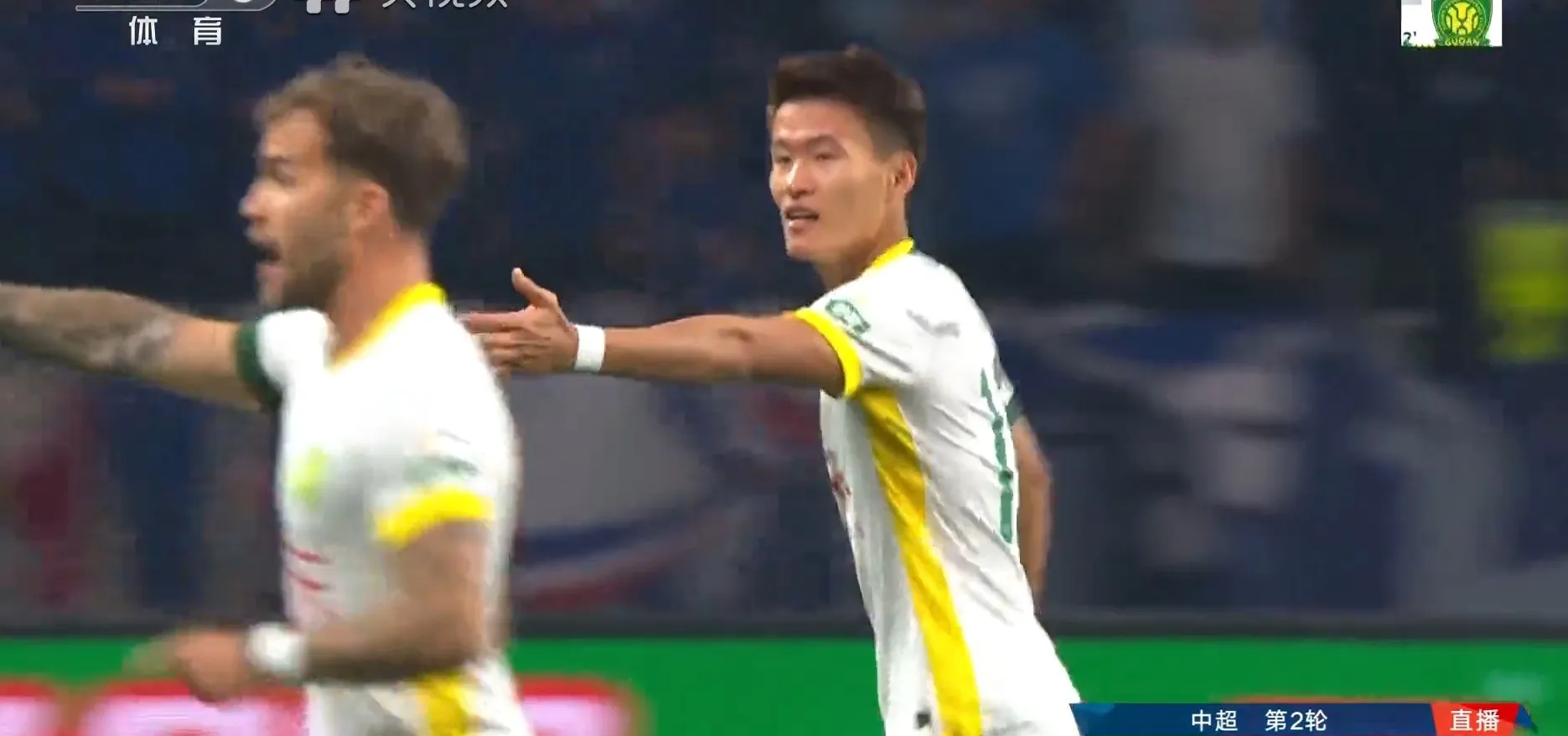 国安大获全胜连胜追赶冠军,逐渐拉近领跑局面 国安大获全胜连胜追赶冠军,逐渐拉近领跑局面