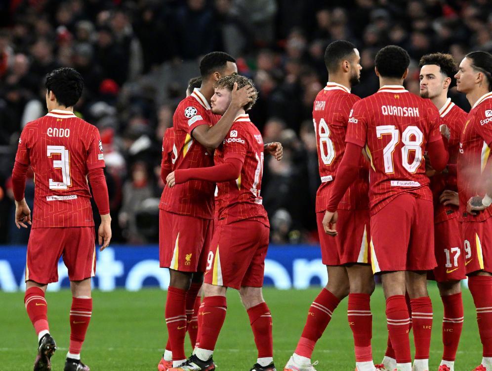 关于利物浦顶住对手逼近,死守球门的信息 关于利物浦顶住对手逼近,死守球门的信息