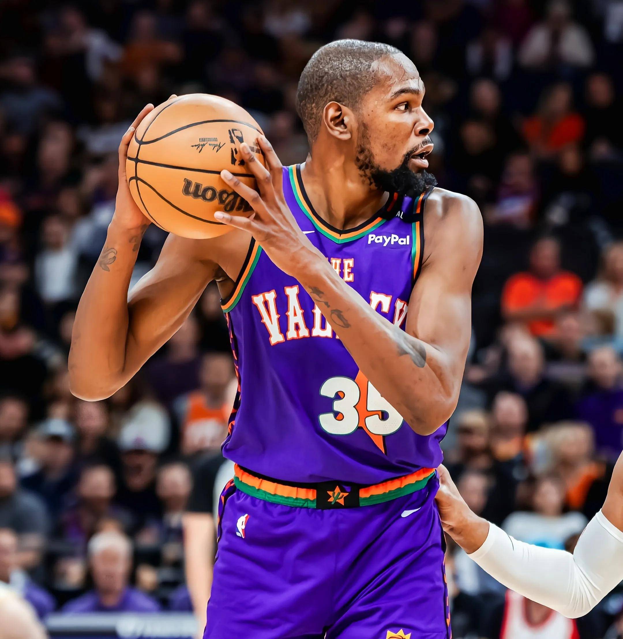 包含太阳客场击败爵士,布克单场砍下+分的词条 包含太阳客场击败爵士,布克单场砍下+分的词条