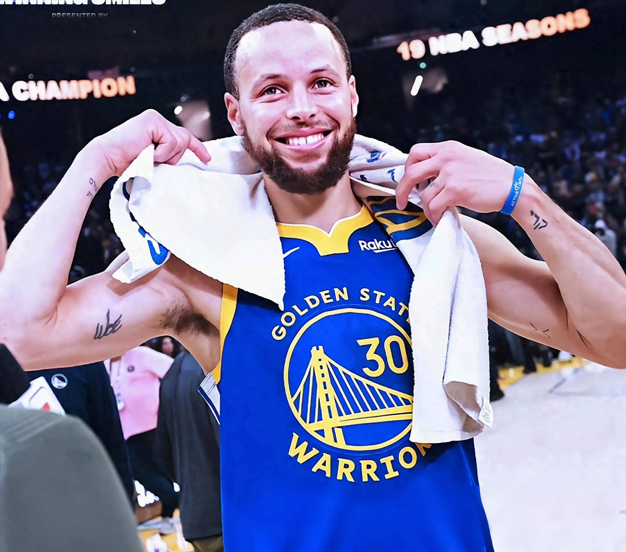 勇士大胜76人,斩获胜利 勇士大胜76人,斩获胜利