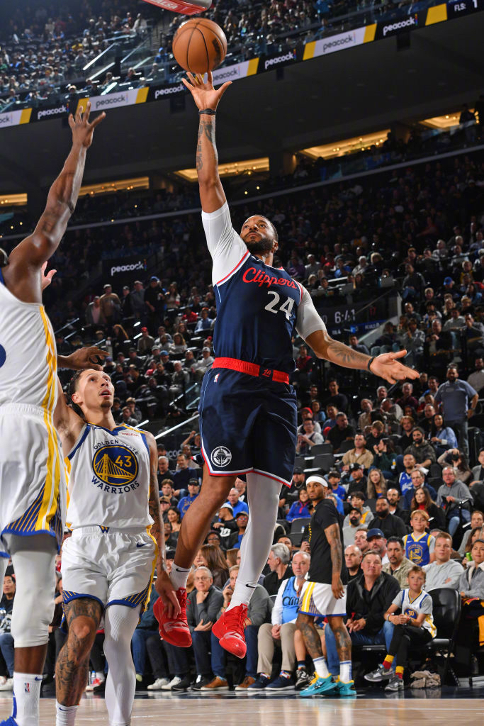 勇士再胜快船，稳坐西部第二