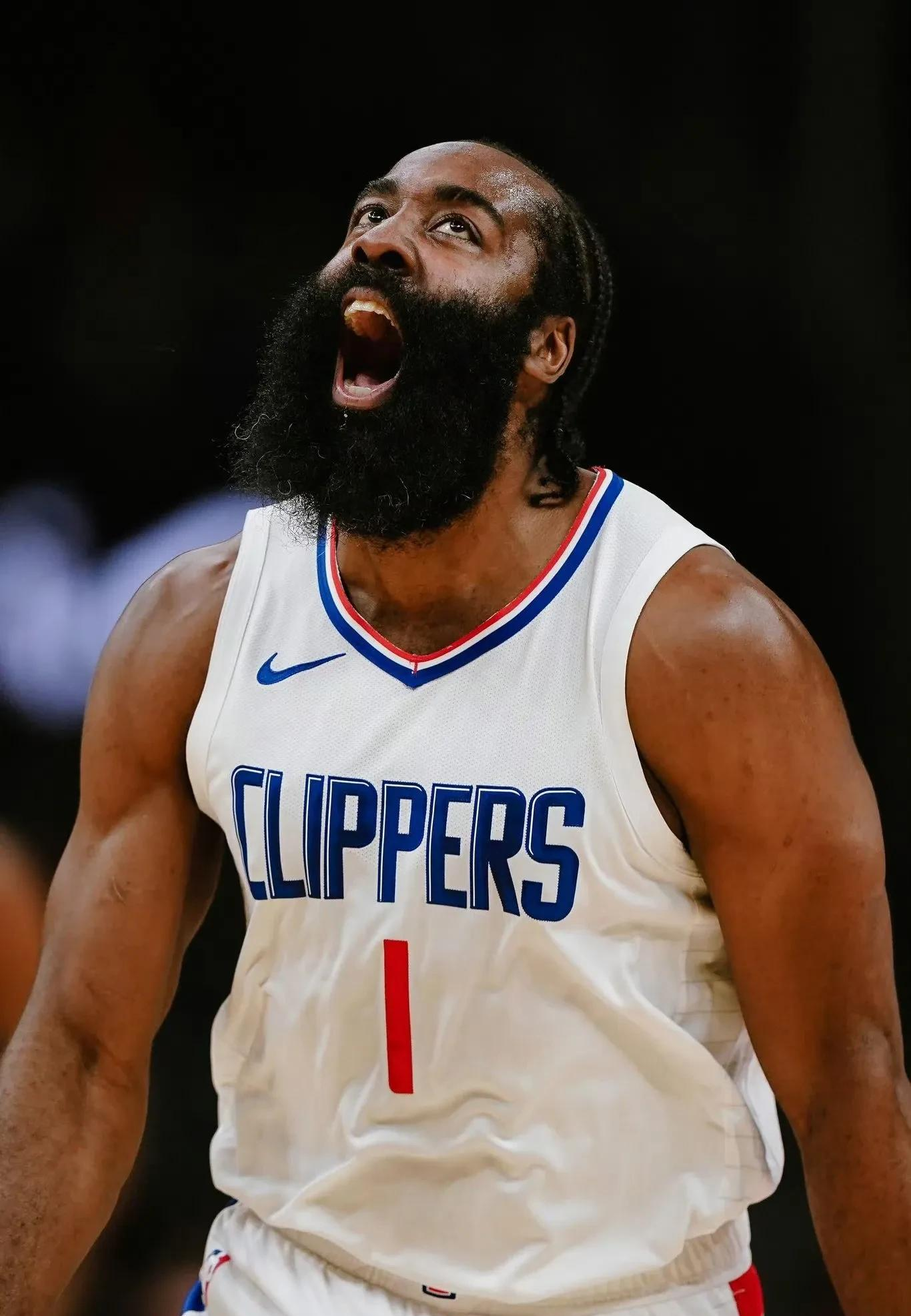 湖人胜快船领先关键战役,东部高居压倒性优势的简单介绍 湖人胜快船领先关键战役,东部高居压倒性优势的简单介绍