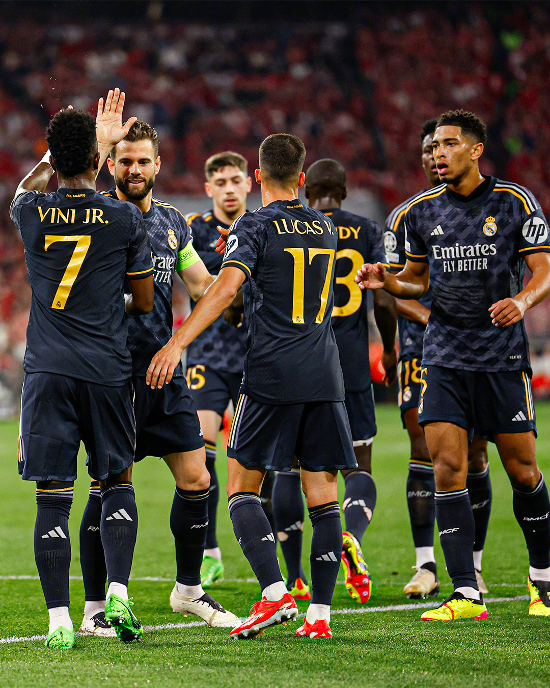 皇马主场惨遭狼群逆袭,遭遇拉扎尔拯救,1-1战平 皇马主场惨遭狼群逆袭,遭遇拉扎尔拯救,1-1战平