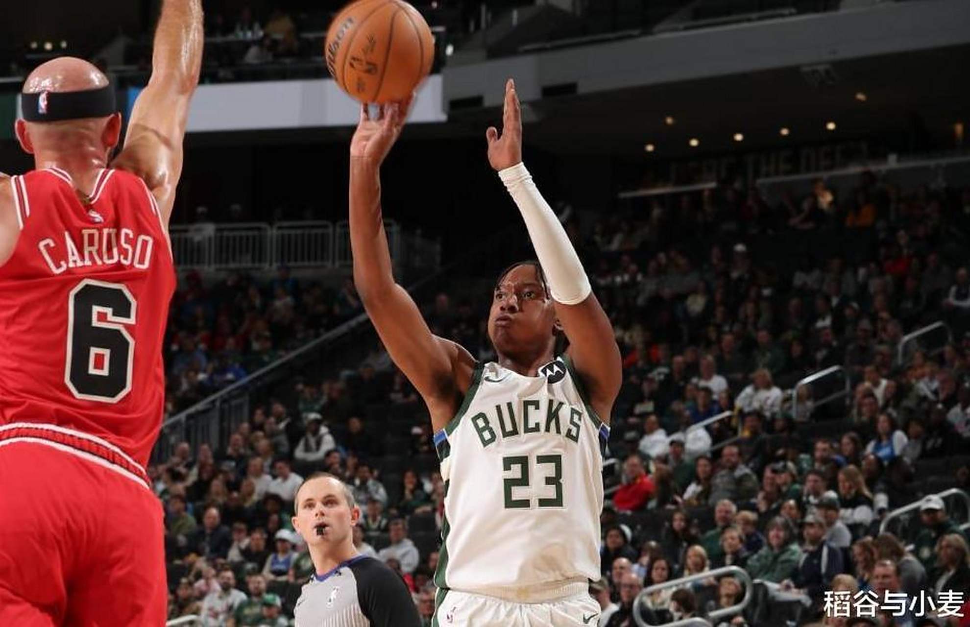 FB体育-雄鹿大胜开拓者，取得NBA季前赛完美战绩