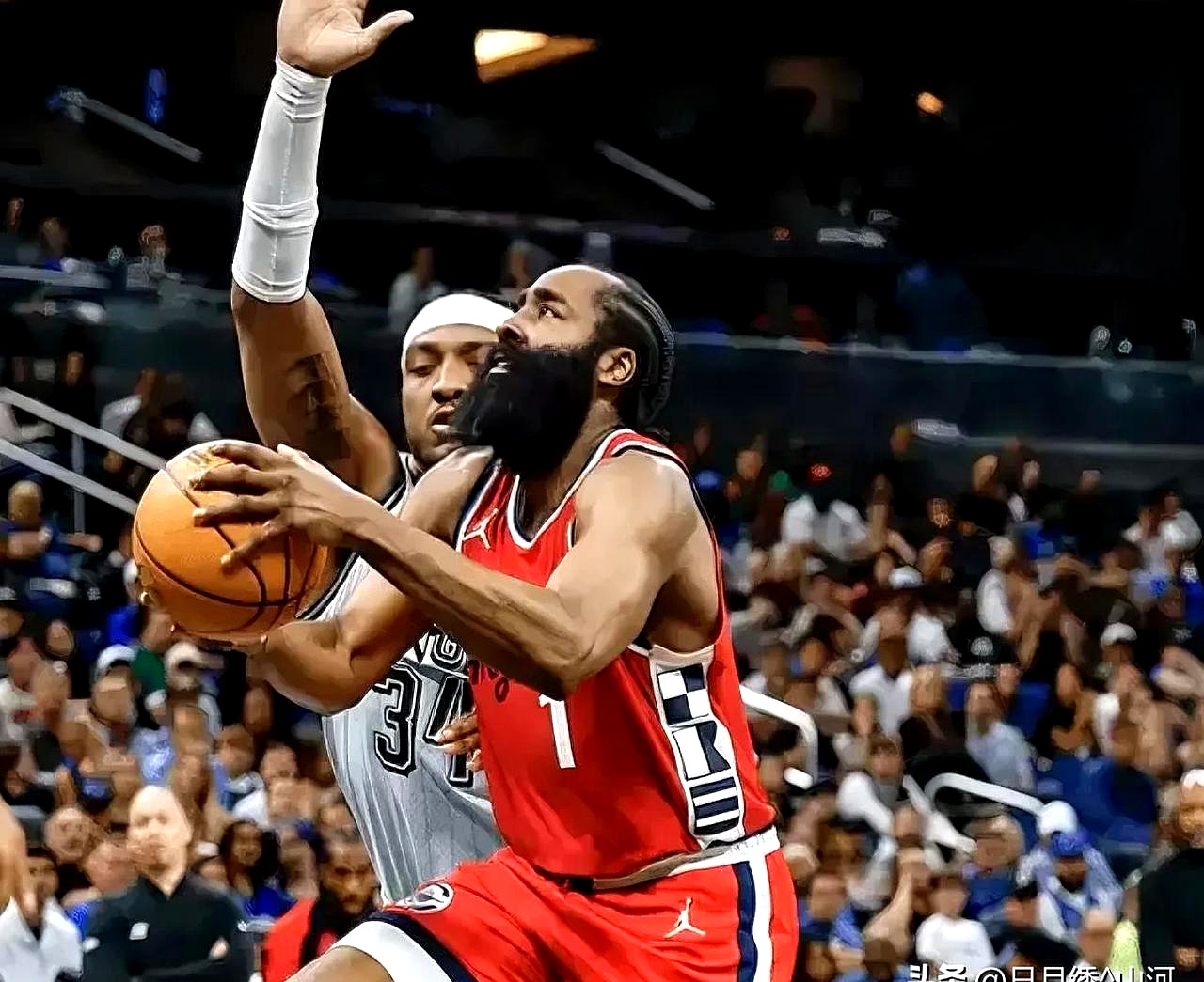 -包含火箭完胜活塞，哈登再度砍下40+分的词条