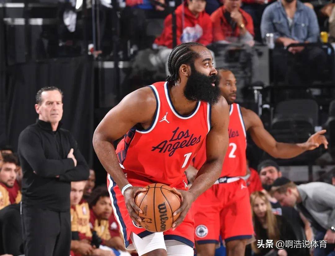 快船客场大胜鹈鹕，伦纳德贡献全面数据